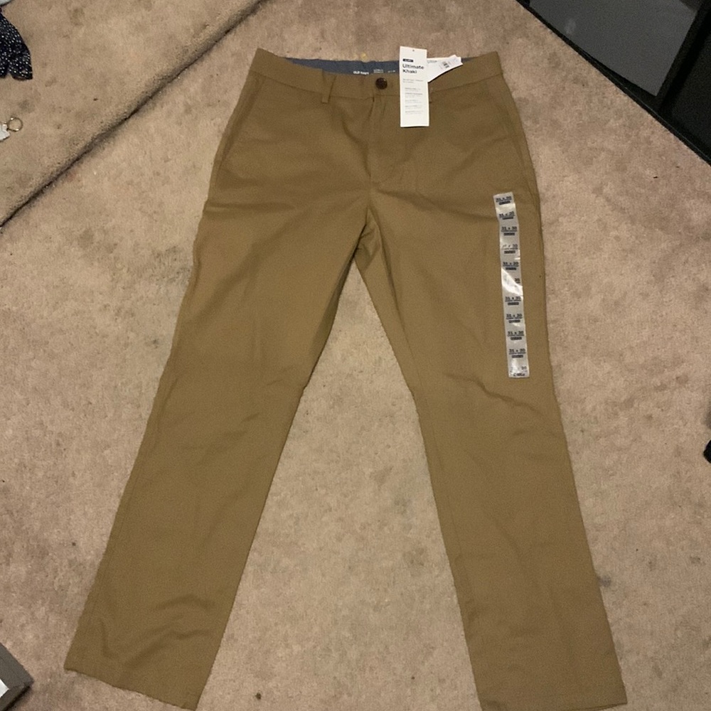 Old navy khaki pants only selling to people in Massachusetts